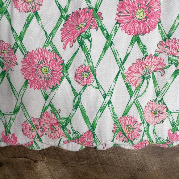 Lilly Pulitzer Daisy Print scalloped Hem Skirt - Picture 3 of 11